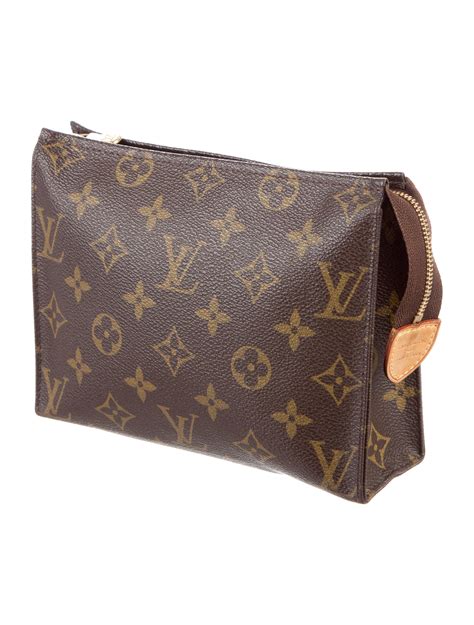 louis vuitton toiletry pouch 19 review|Louis Vuitton pouch wristlet.